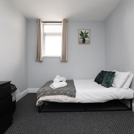 En-Suite Double Rooms, Smart Tv Comfy Style 拉内利 外观 照片
