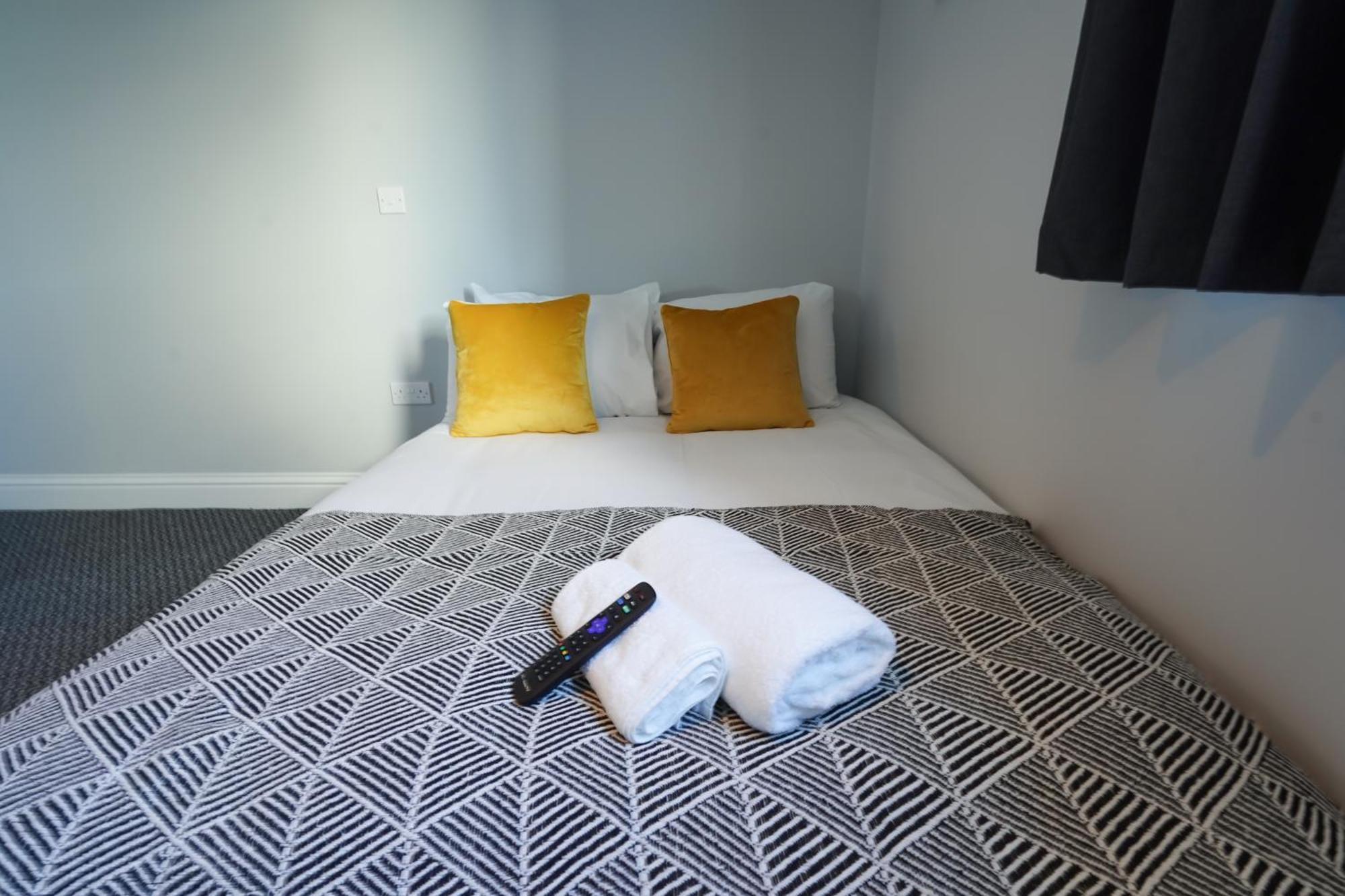 En-Suite Double Rooms, Smart Tv Comfy Style 拉内利 外观 照片