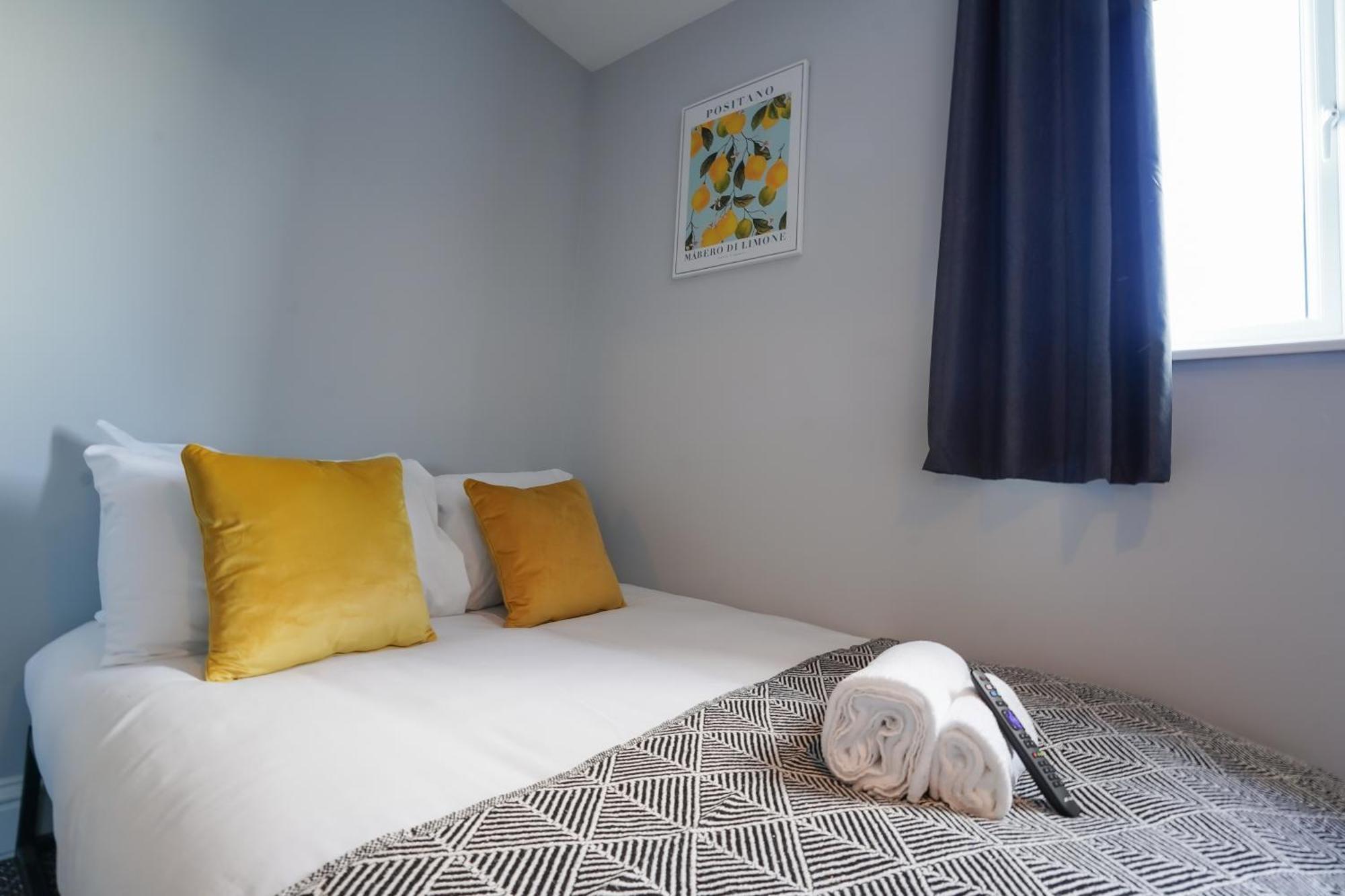 En-Suite Double Rooms, Smart Tv Comfy Style 拉内利 外观 照片