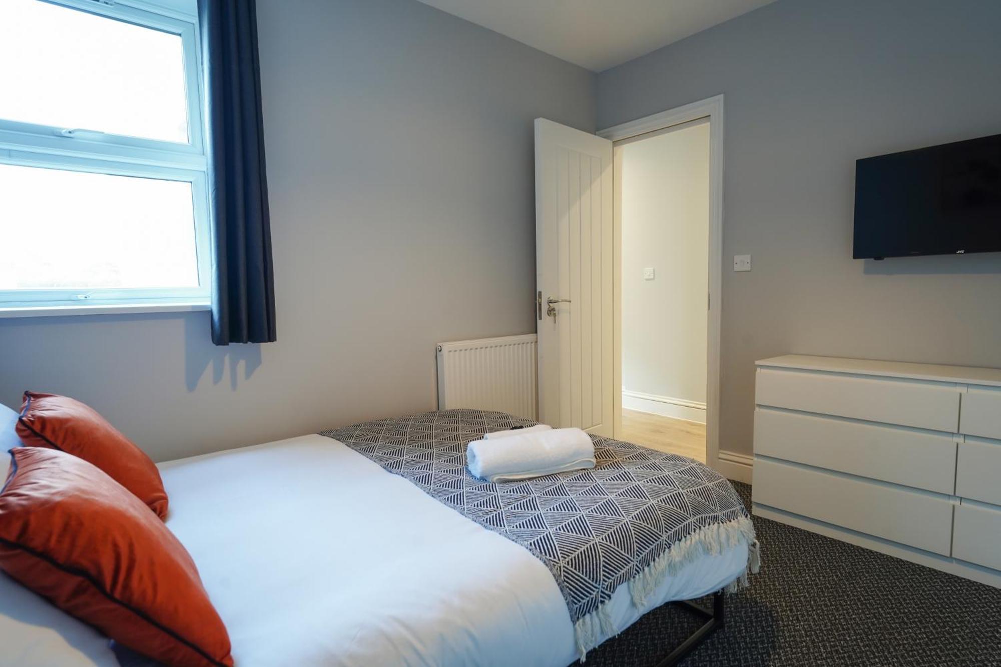 En-Suite Double Rooms, Smart Tv Comfy Style 拉内利 外观 照片