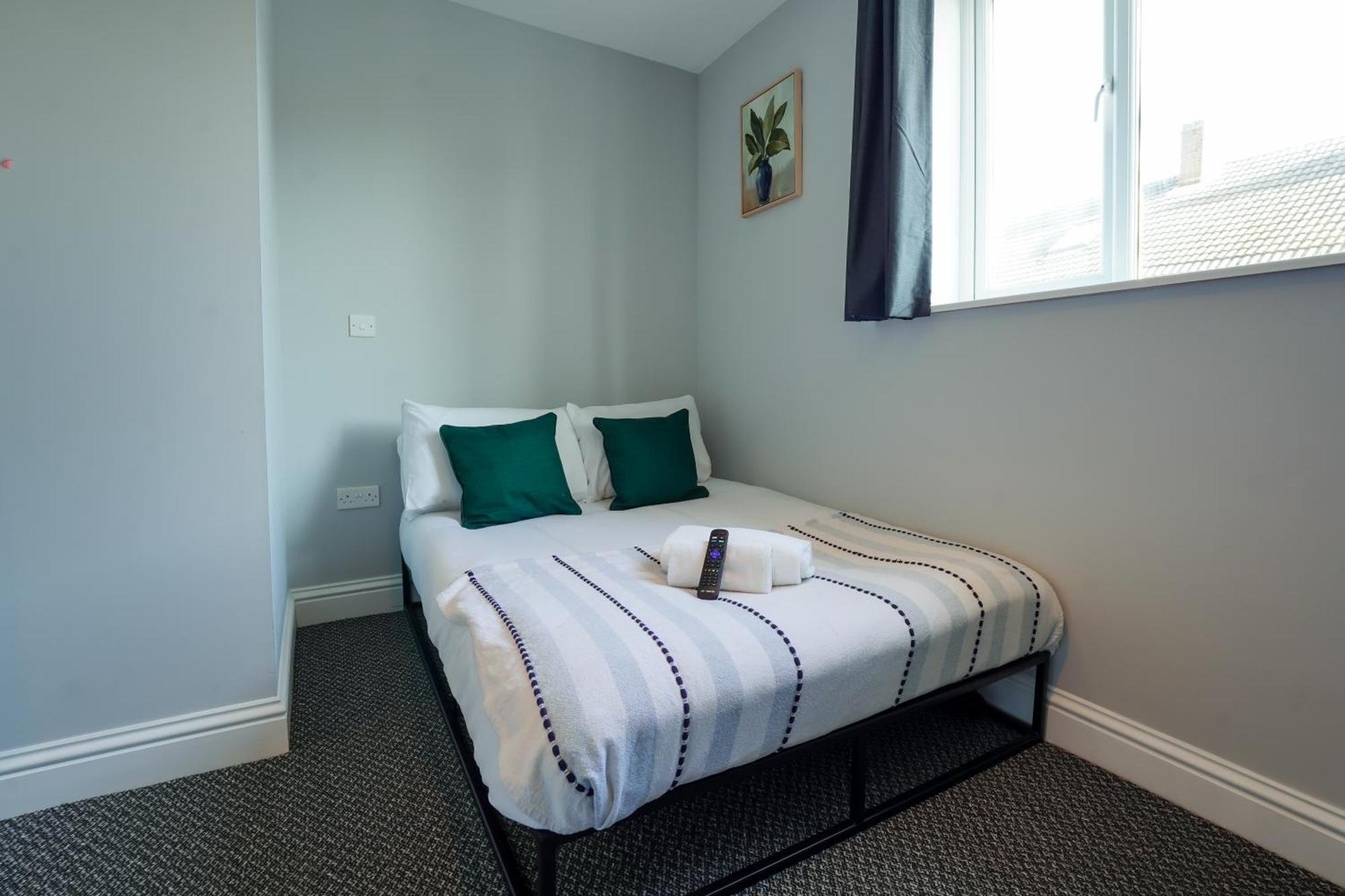 En-Suite Double Rooms, Smart Tv Comfy Style 拉内利 外观 照片