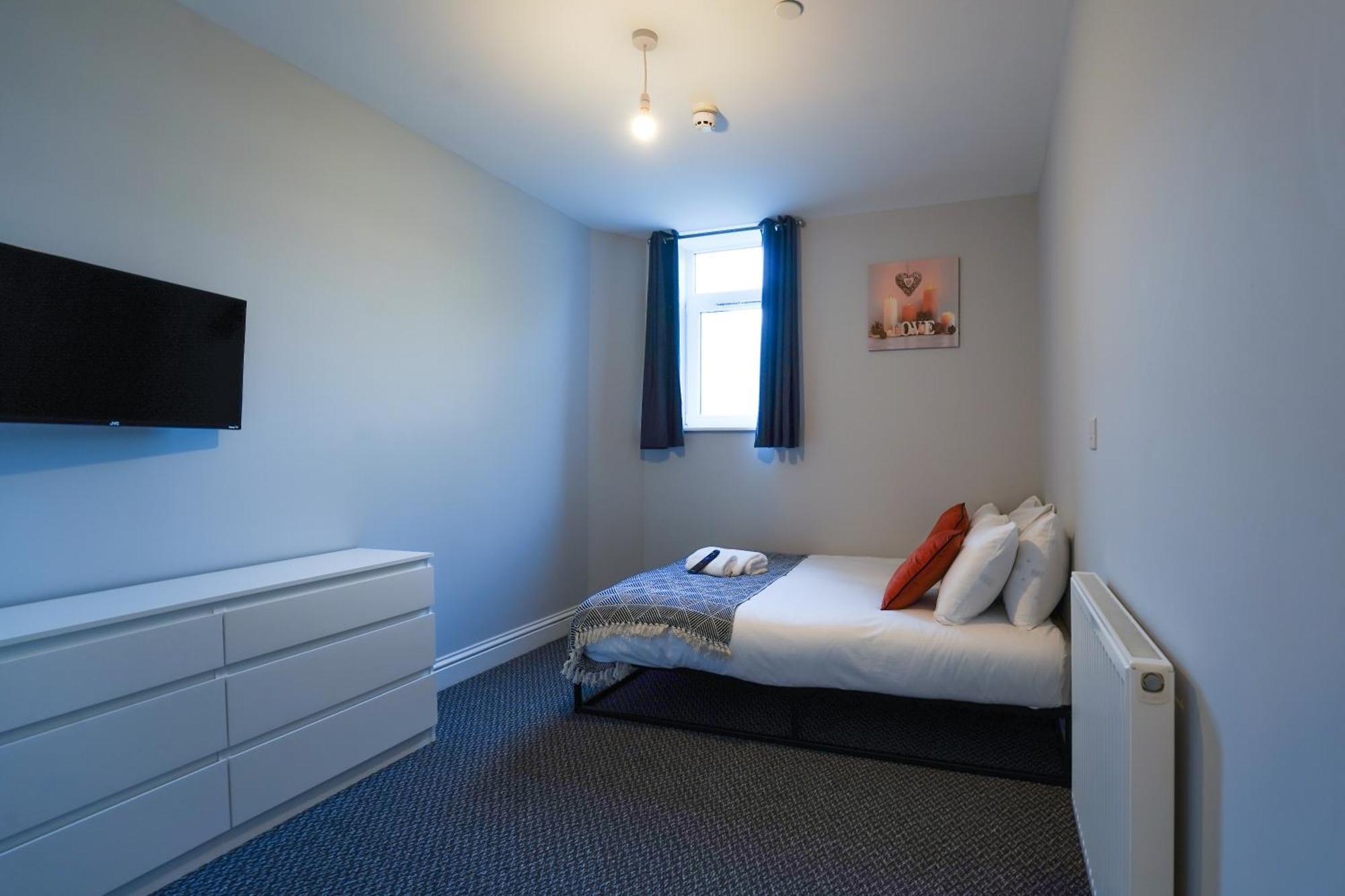 En-Suite Double Rooms, Smart Tv Comfy Style 拉内利 外观 照片