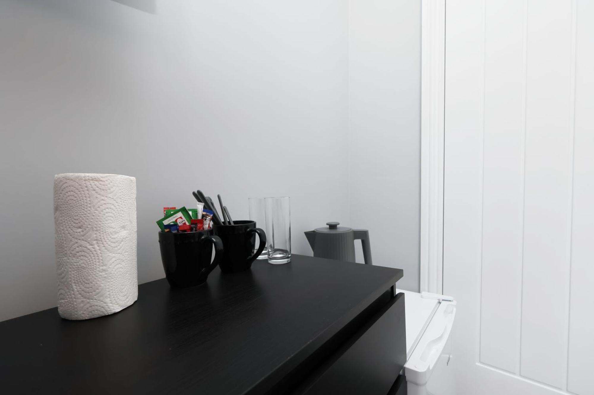 En-Suite Double Rooms, Smart Tv Comfy Style 拉内利 外观 照片